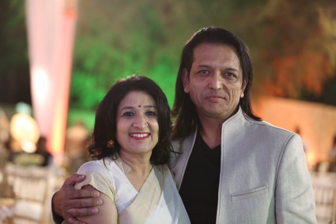 Naveen and Manju Khandelwal founders of Sharrets Nutritions on resveratrol supplement product page